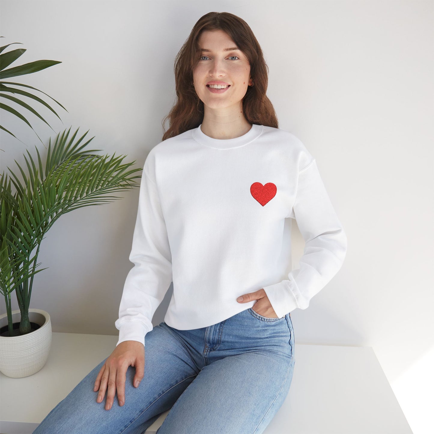 Embroidery Crewneck Sweatshirt Red Heart