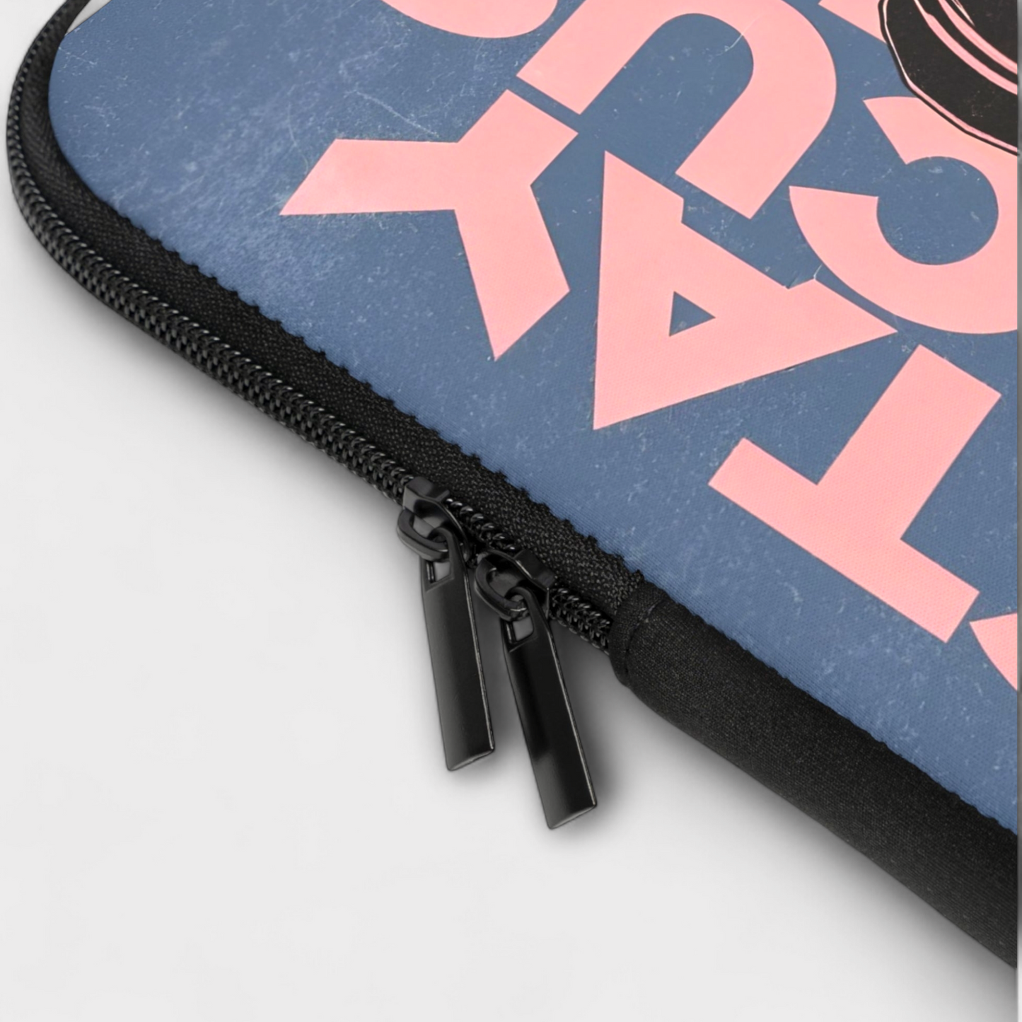 STAY FOCUS Laptop Sleeve 